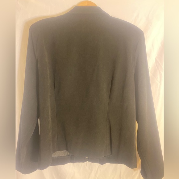 Woman’s zip up blazer coat size 12. - Picture 5 of 7